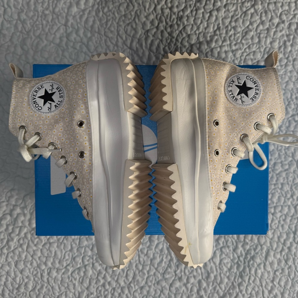 Converse Run Star Hike Platform Daisy